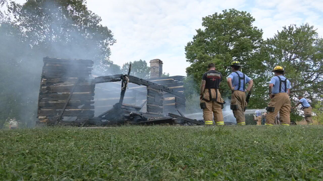 Cabin at George Rogers Clark historic site fire 14.jpeg